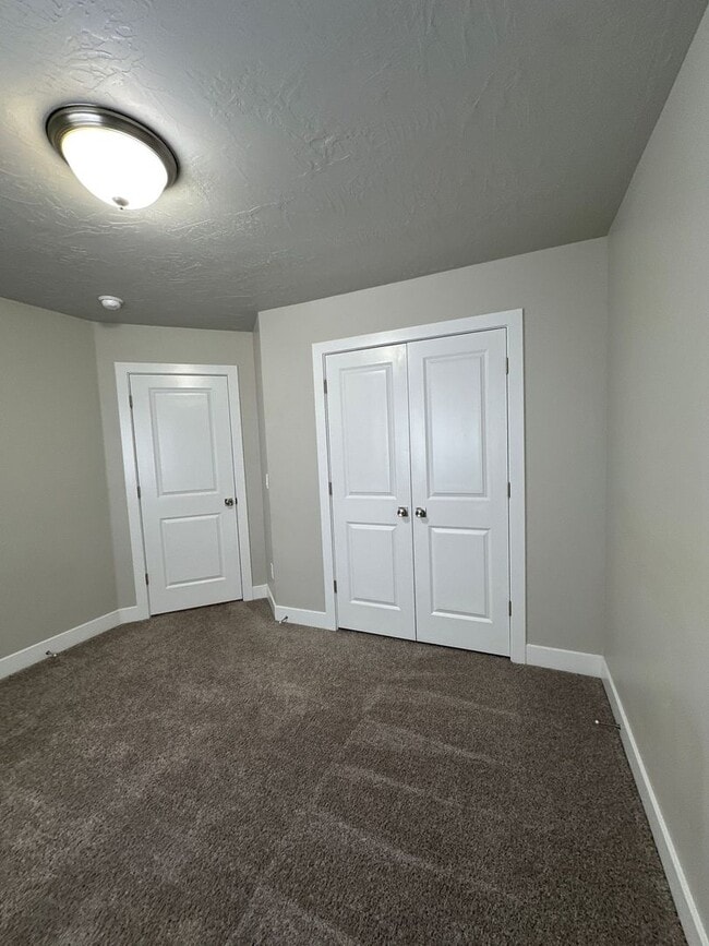 Photo - Lovely Townhome