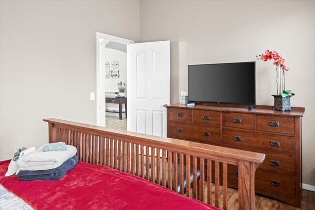 Downstairs Bedroom 1