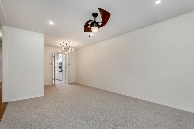 Photo - 7475 Brentcove Cir