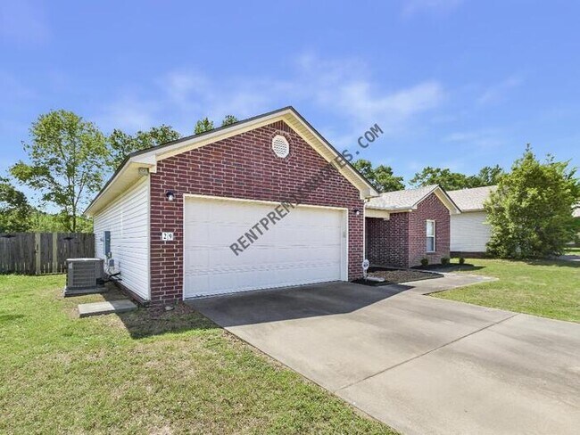 Photo - 29 Green Apple Dr