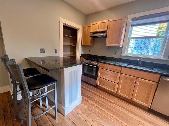 Photo - 188 Franklin St Unit 1