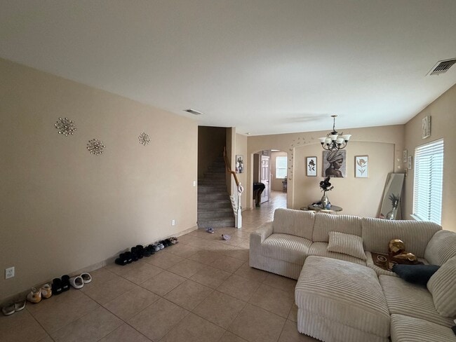 Photo - 12 Jackdaw Ct