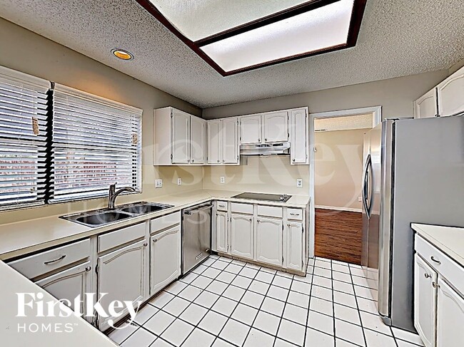 Photo - 6001 Ponderosa Trail Ct