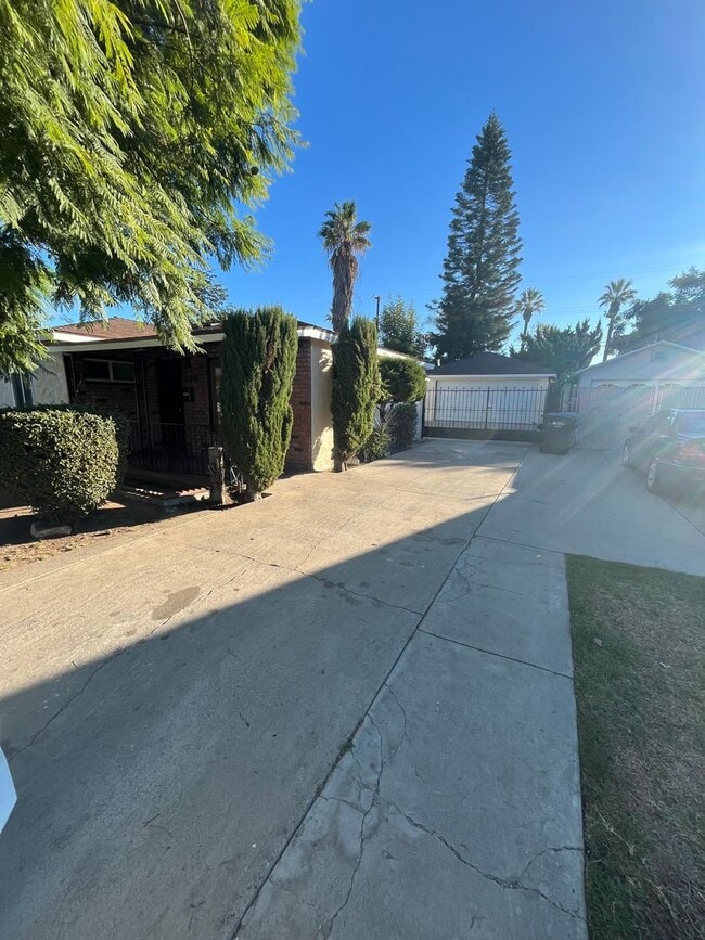 Photo - 230 S Murray Ave