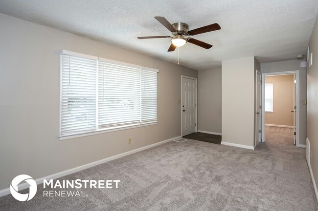 Photo - 8900 Richards Dr