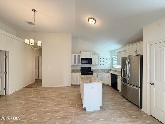 Photo - 14343 Armando Silva Dr