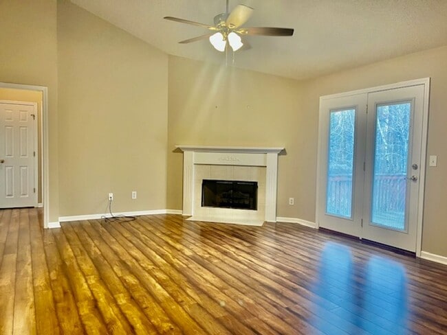 Photo - 7 Clarendon Pl