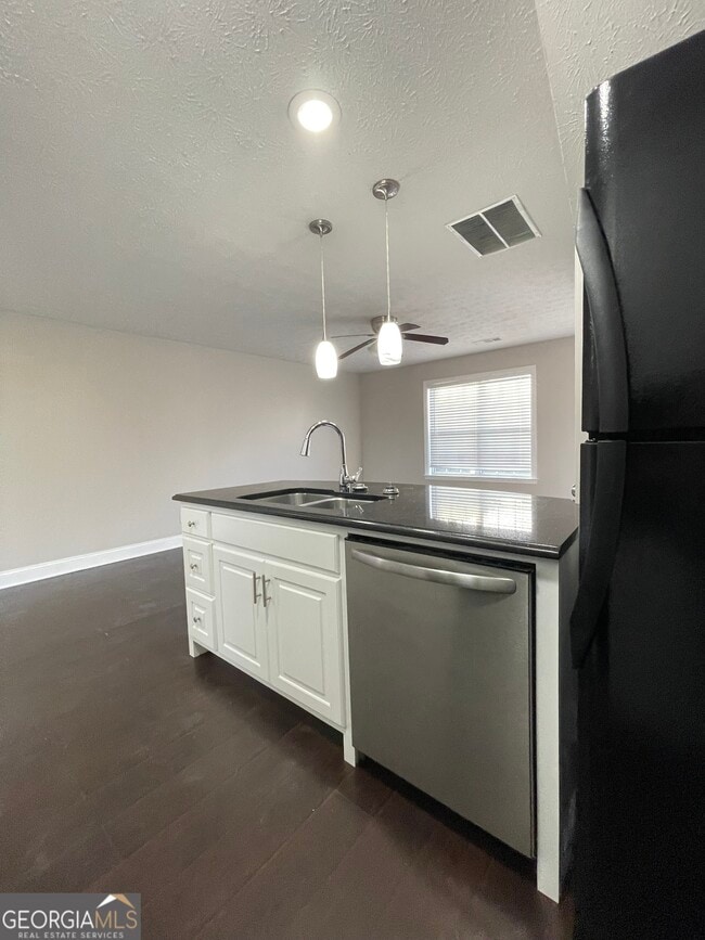 Photo - 2880 Florence Dr