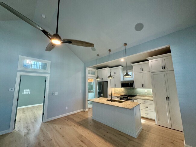 Photo - 9517 23rd Bay St