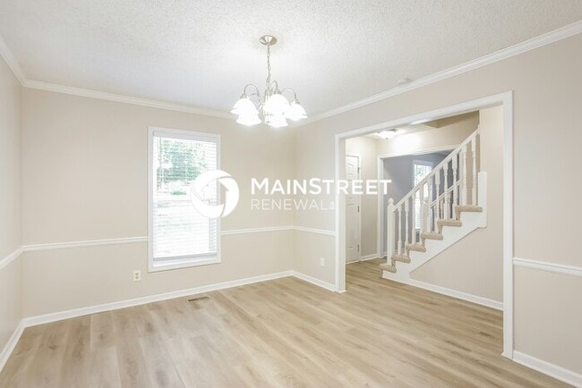 Photo - 4 Bedroom Pet-Friendly Home in Kansas City, MO with Main Street Renewal