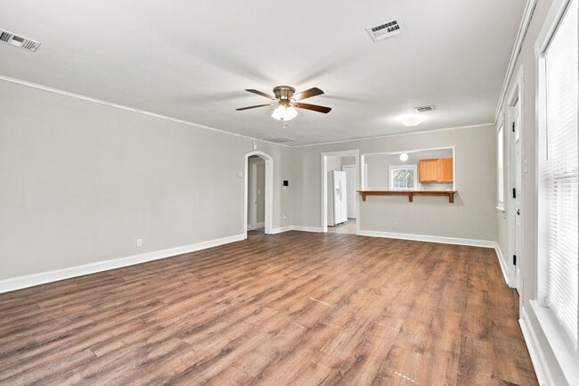 Photo - 707 N Gertrude Ave
