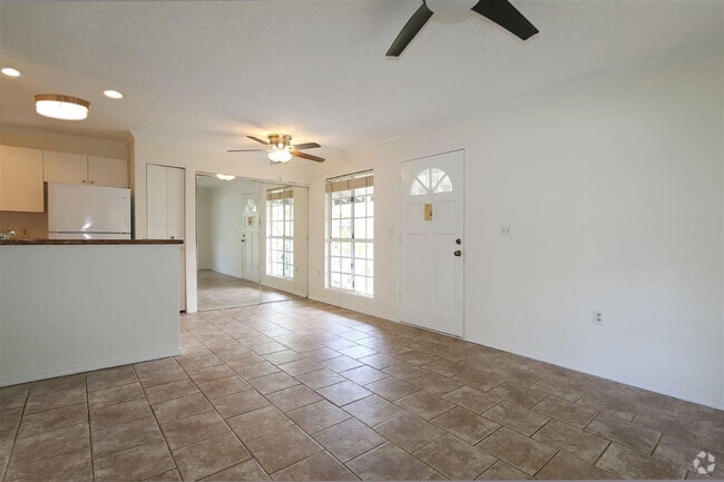 Building Photo - 160 Keonekai Rd Rental