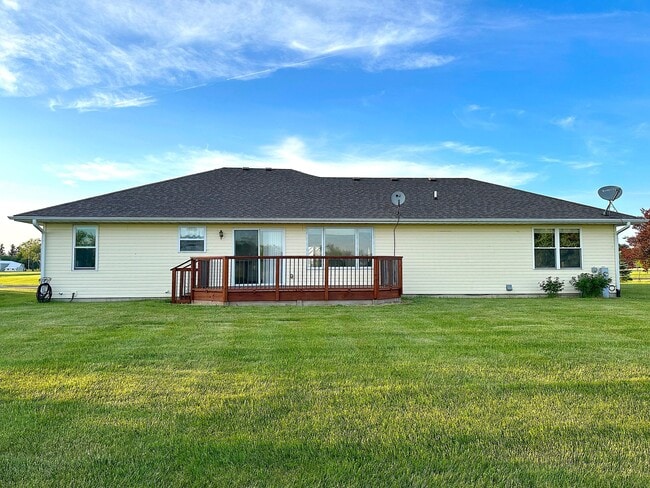 105 Prairie Dr