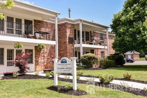 Photo - 304 Lakeview Terrace