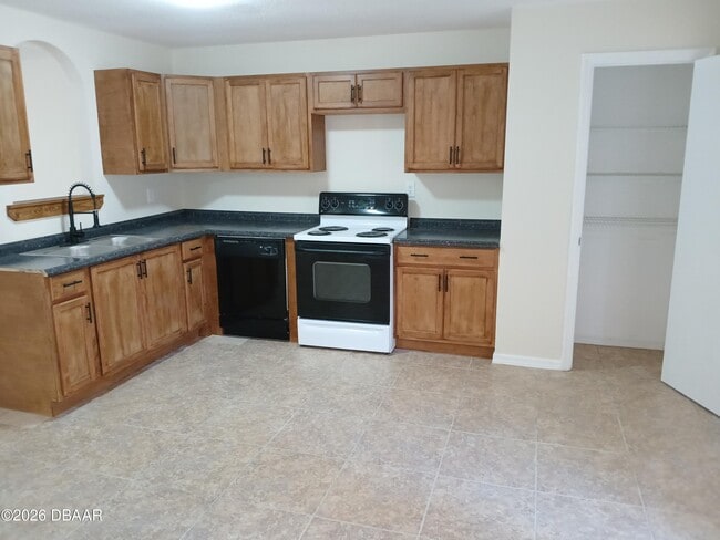 Photo - 5117 Taylor Ave