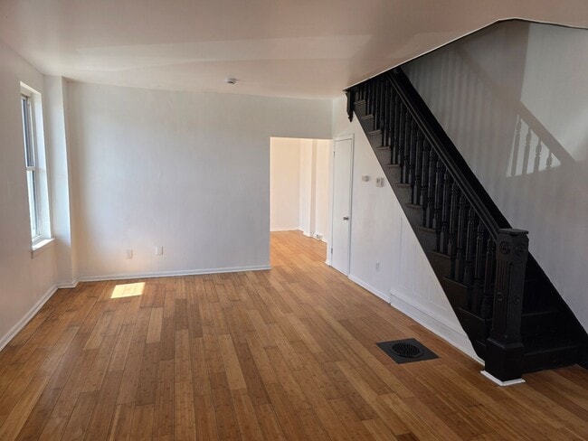 Photo - 101 N Rodney St