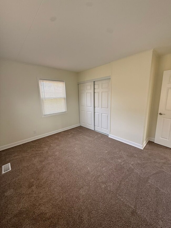 Photo - 2004 Wilmington Ave