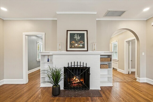 Photo - 1201 N McKinley Rd