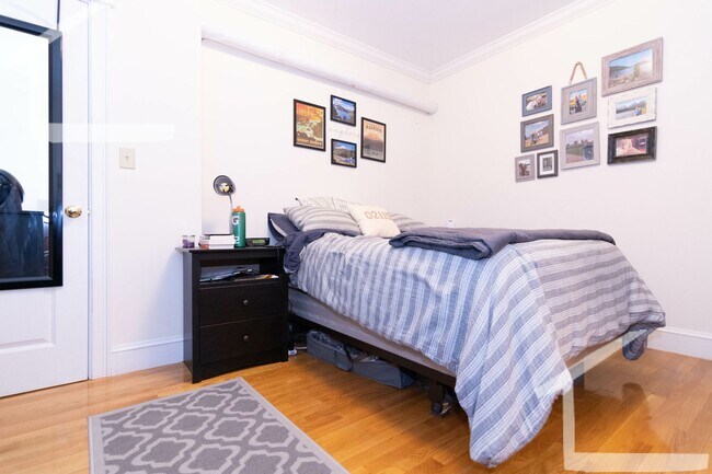 Photo - 19 Glenville Ave