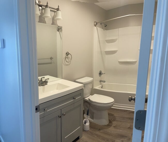 Photo - 6455 Oak Shr Dr