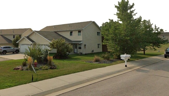 ~ APPLICATIONS PENDING ~ 2 Bedroom, 2 Bath... - ~ APPLICATIONS PENDING ~ 2 Bedroom, 2 Bath... House