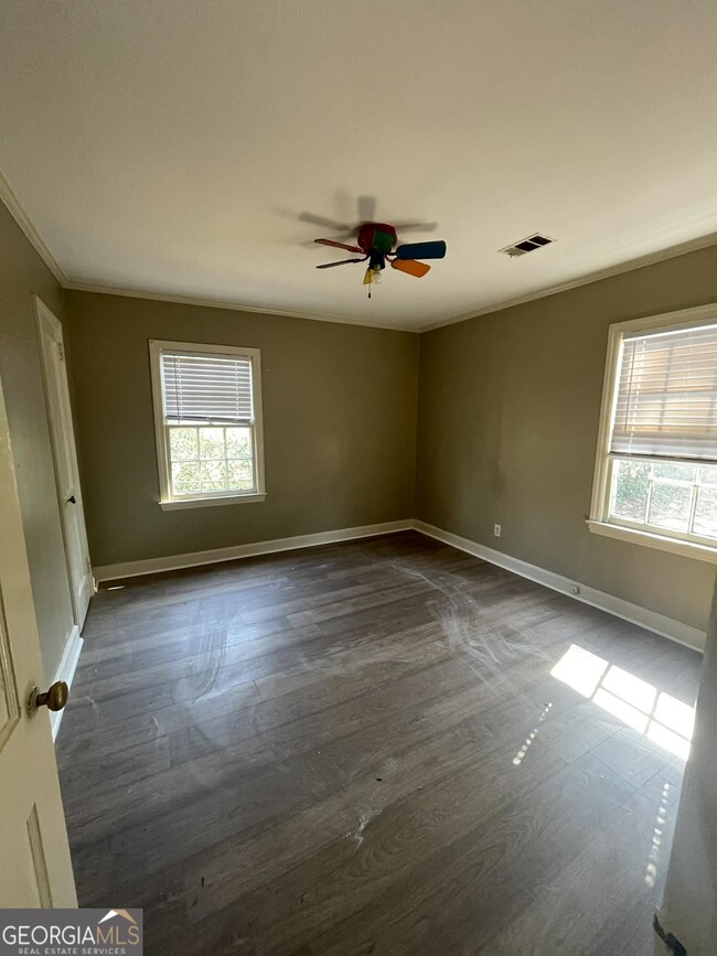 Photo - 604 W Moore St