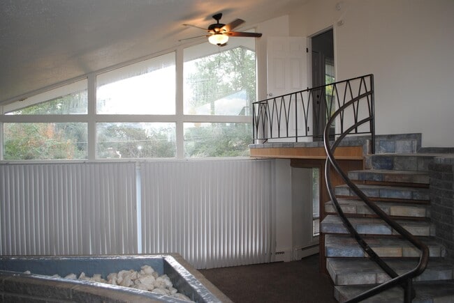 Photo - 1221 La Veta Way