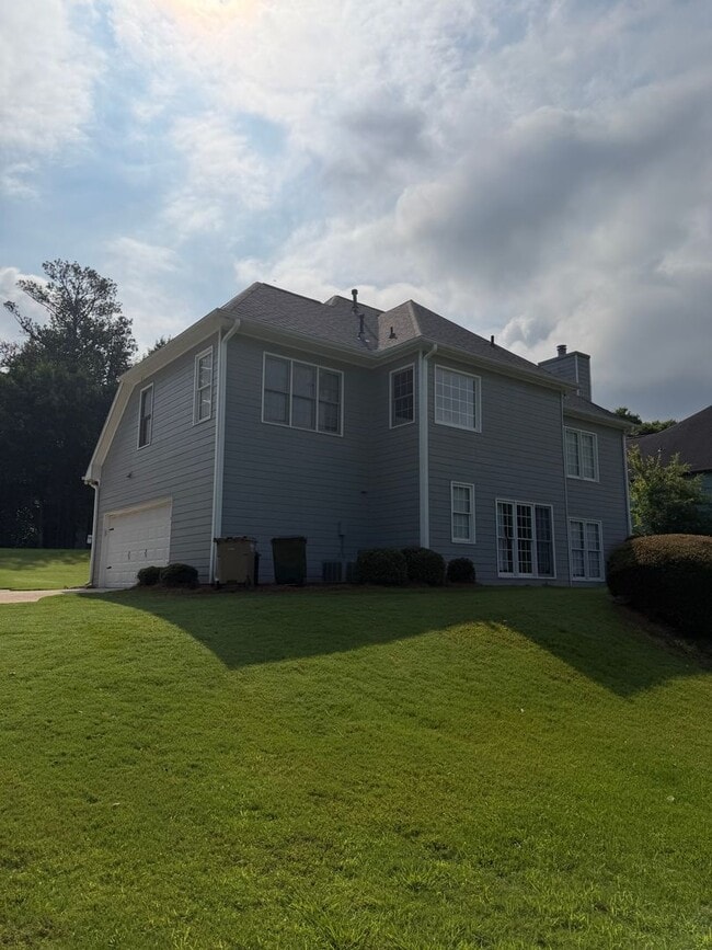 Photo - 3 Bed 2.5 Bath House in Flowery Branch