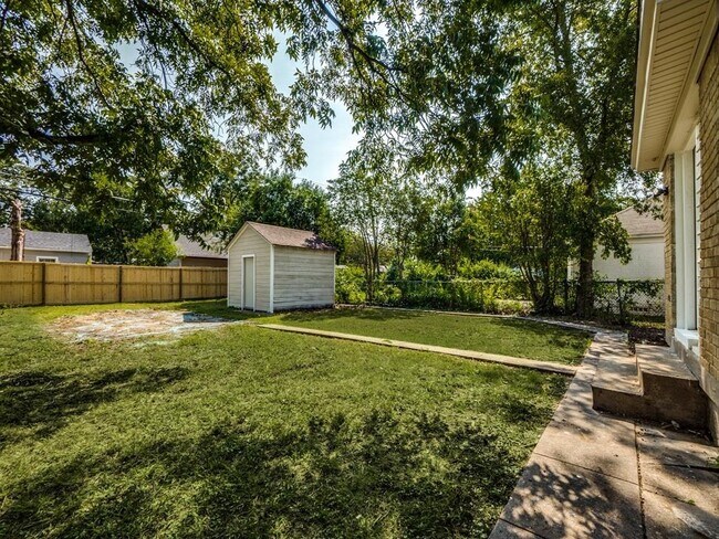 Photo - 2118 Berwick Ave