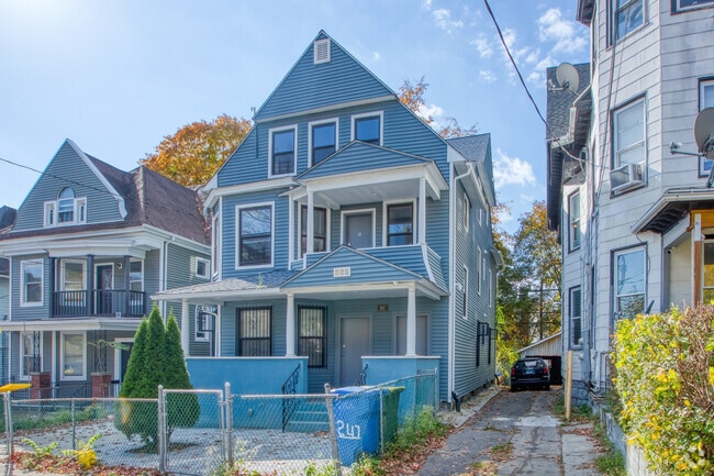 Building Photo - 247 Willow St Rental