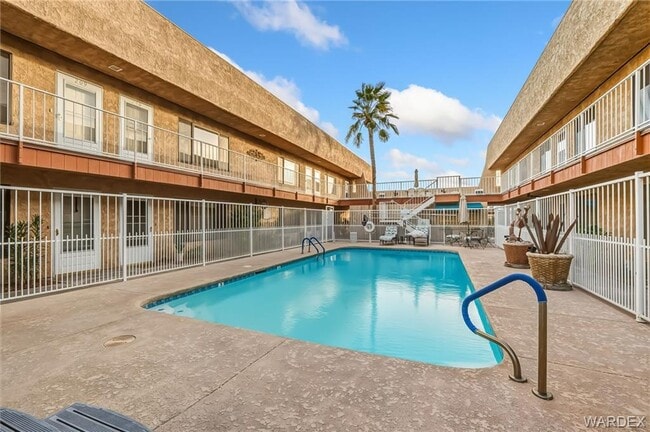 Photo - 454 Riverfront Dr