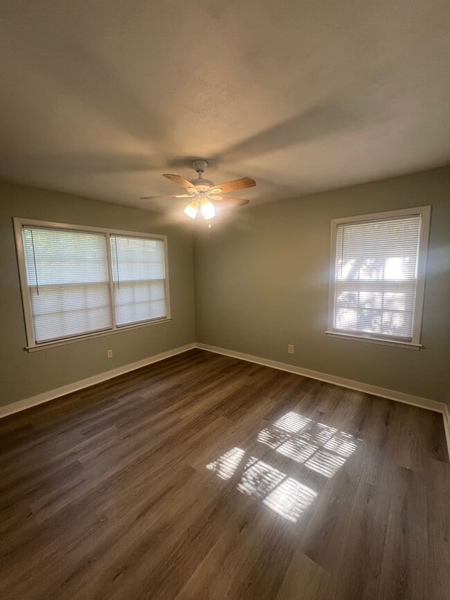 Photo - Charming 2BR/2BA Bungalow in Historic Garden City