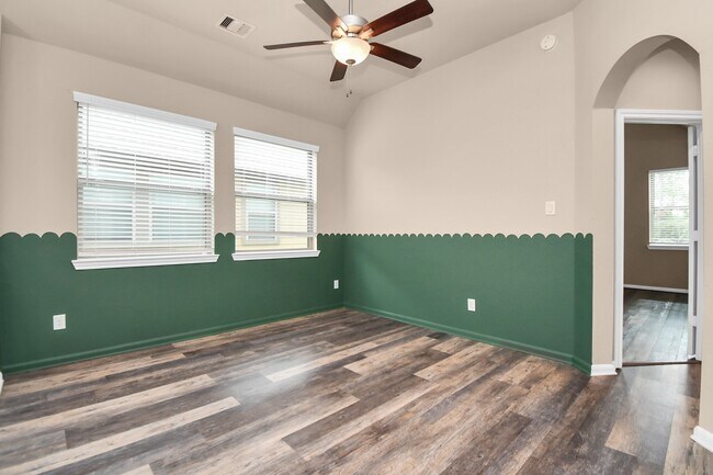 Photo - 4220 Merry Mill Dr