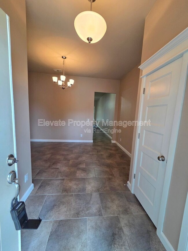 Photo - 2301 Kintyre Rd