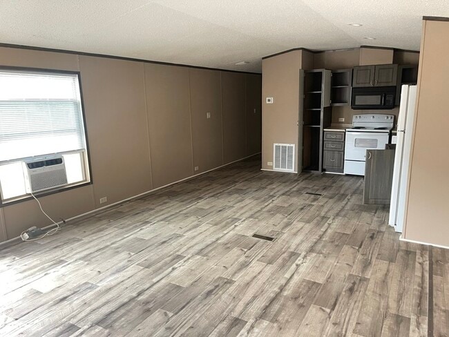 Photo - 3525 E Elizabethtown Rd