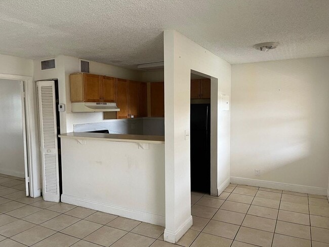 Photo - ONE BEDROOM APT FOR RENT IN OAKLAND PARK