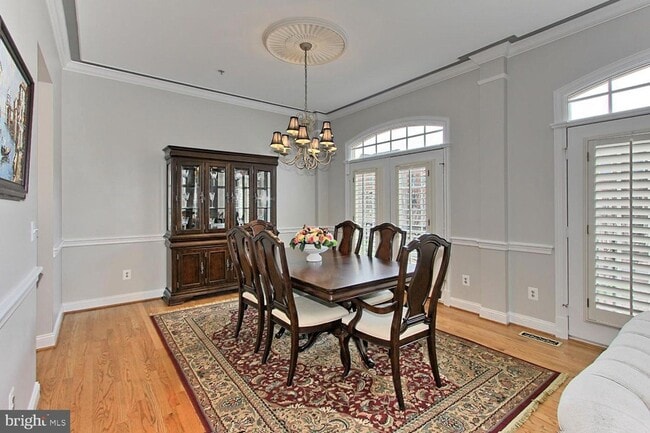 Photo - 5238 Bessley Pl