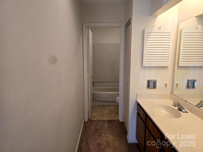 Photo - 4524 Sharon Chase Dr Unit A