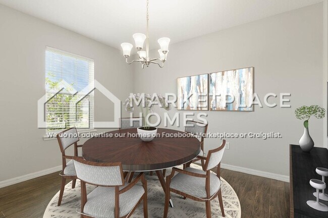 Photo - 4790 Ashurst St