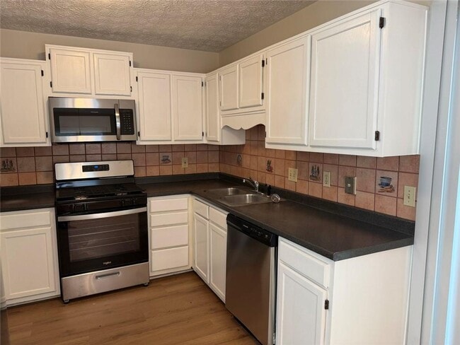 Photo - 1819 Cres Hill Dr NW