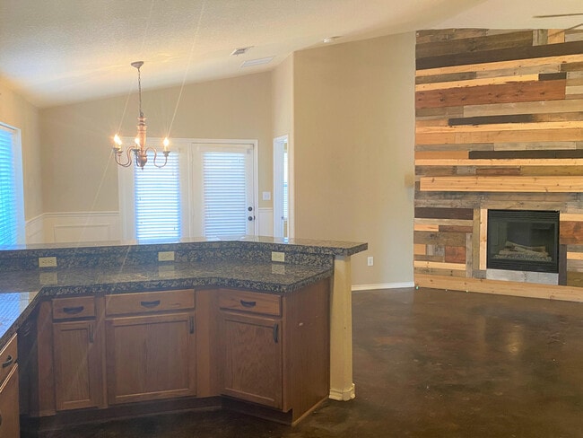 Photo - 8704 10th St