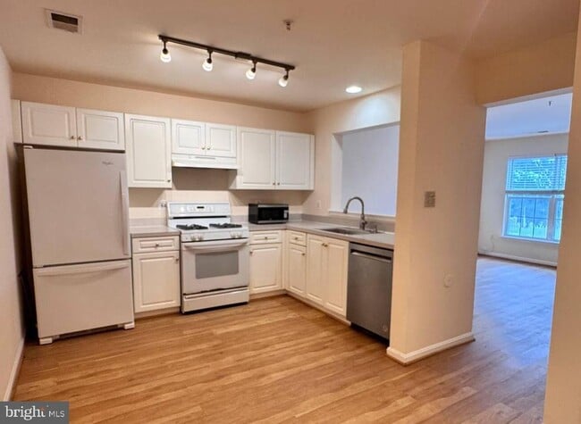 Photo - 18905 Lark Song Terrace