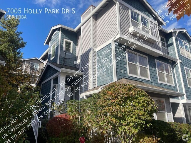 Building Photo - Beacon Hill 3 bed 2.5 bath Townhouse