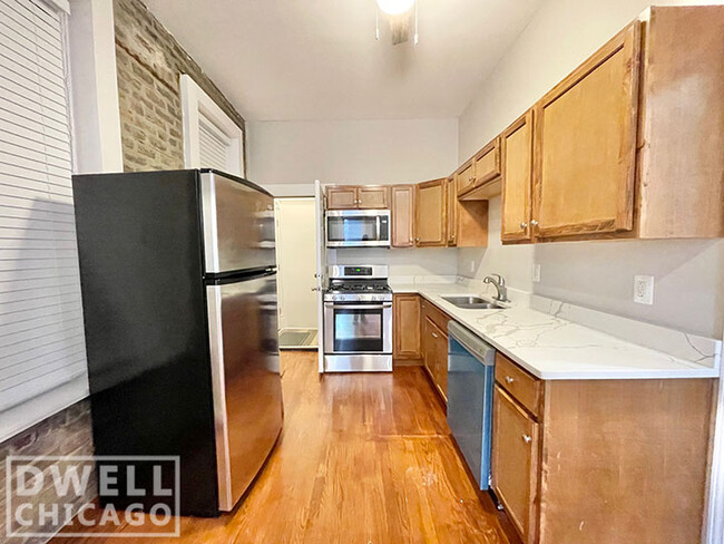 Photo - 1154 W 17th St Apartment Unit 1