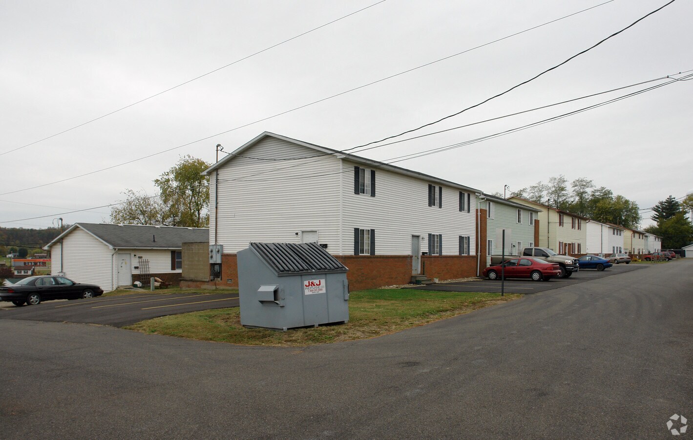 Wyatt Lockwood Apartments - Wyatt Lockwood Apartments