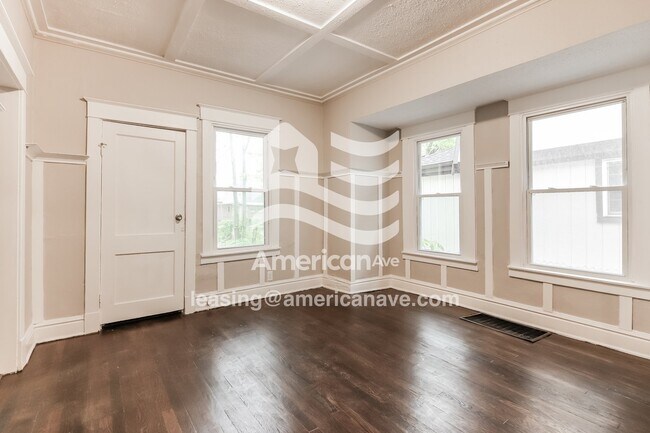 Photo - 2715 Indiana Ave