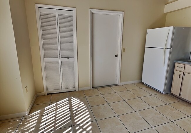 Photo - 2772 Sweet Springs St