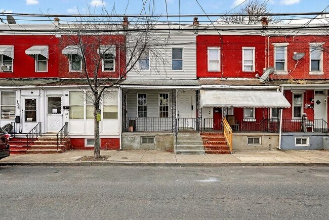 Photo - 130 Liberty St