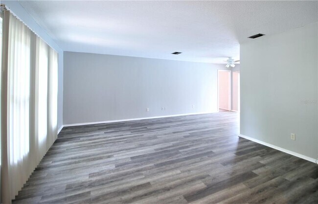 Photo - 3082 Cascade Dr