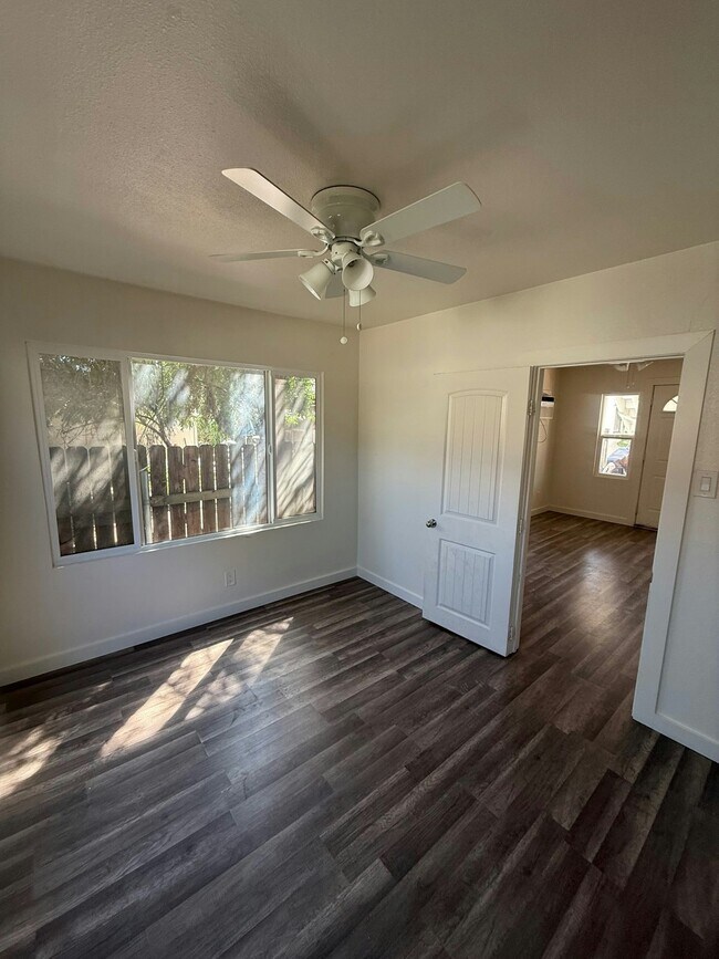 Photo - 3420 Lemon St Unidad 3422